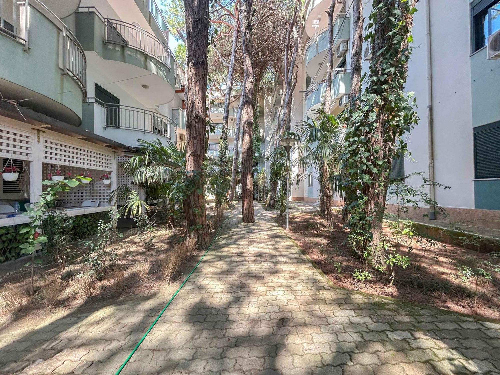 Mali I Robit 857 Apartament Golem (Tirana)